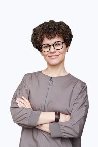 tech startup team chairman 200x300.jpg